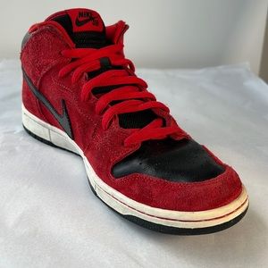 Nike SD Dunk Mid - Sport Red Black size 11.5
